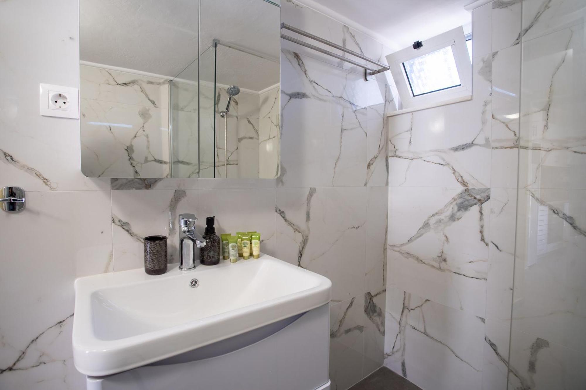 Two Bedroom Apartment, Mytilene Lesvos מראה חיצוני תמונה