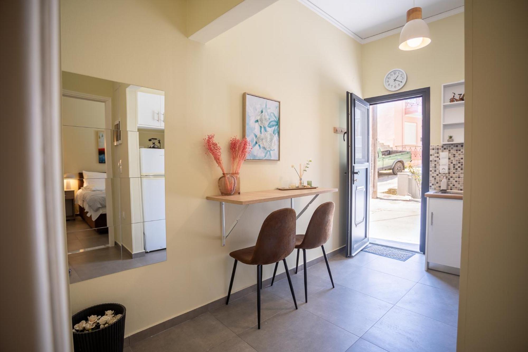 Two Bedroom Apartment, Mytilene Lesvos מראה חיצוני תמונה
