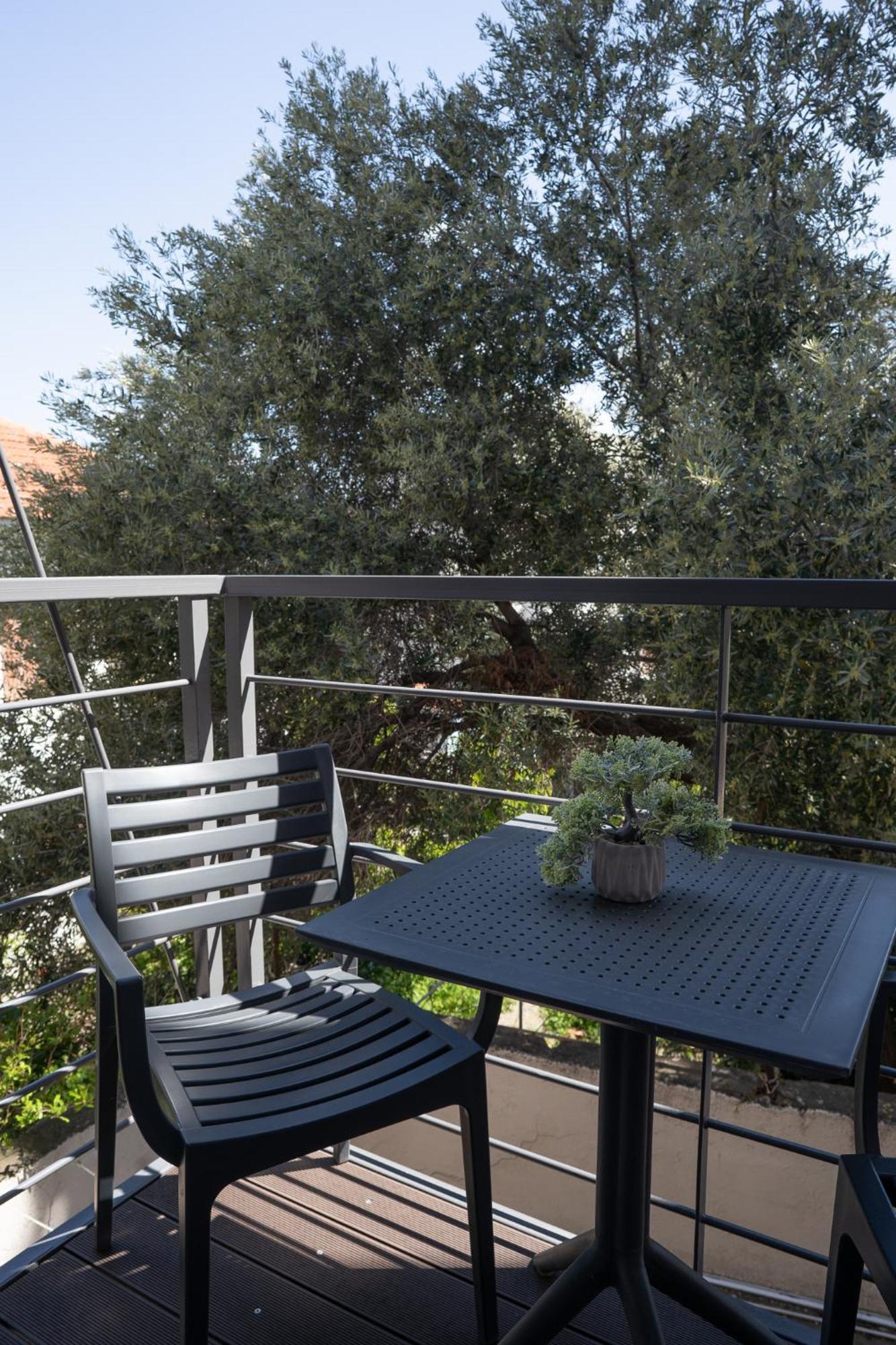 Two Bedroom Apartment, Mytilene Lesvos מראה חיצוני תמונה